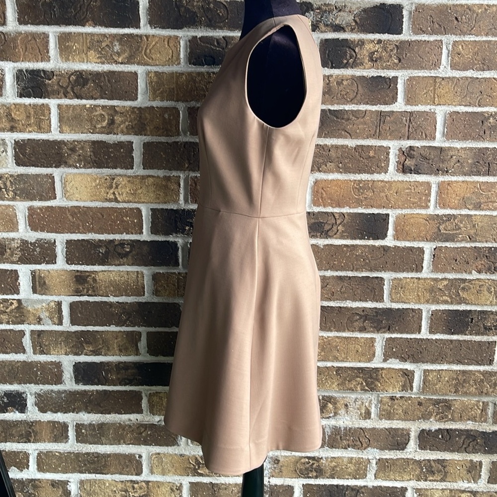 MILLY Elegant Tan Wool Sleeveless Dress - Picture 4 of 11